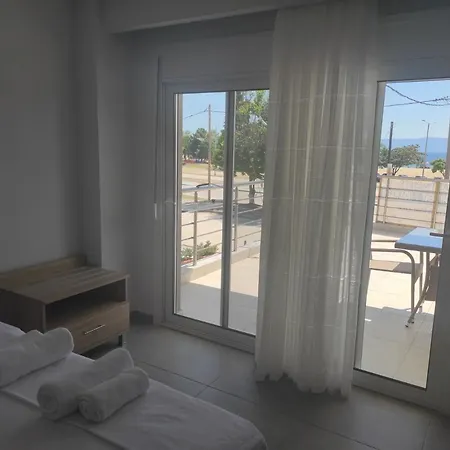 Blue Beach Apartments Ofrínion Dış mekan fotoğraf