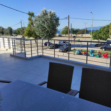 Blue Beach Apartments Ofrínion Dış mekan fotoğraf