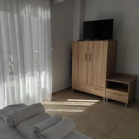 Blue Beach Apartments Ofrínion Dış mekan fotoğraf