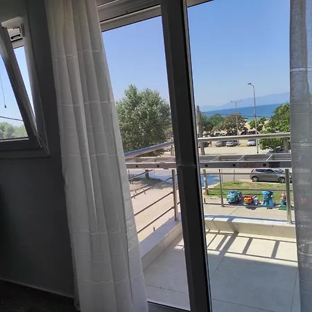 Blue Beach Apartments Ofrínion Dış mekan fotoğraf