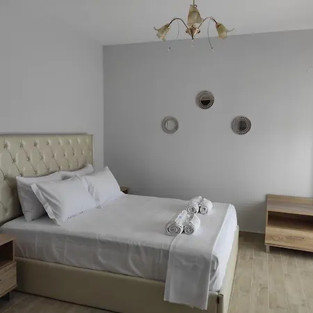 Blue Beach Apartments Ofrínion Dış mekan fotoğraf