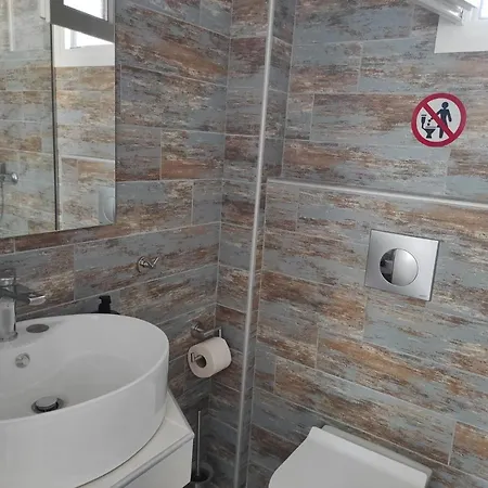 Blue Beach Apartments Ofrínion Dış mekan fotoğraf