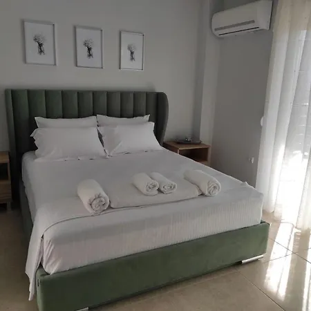 Blue Beach Apartments Ofrínion Dış mekan fotoğraf